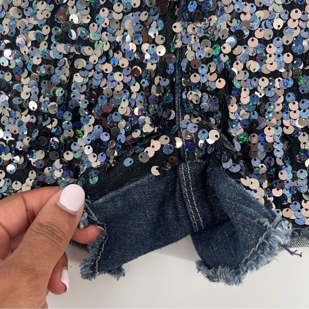 Justice Girl’s Full Sequin Front Frayed Hem Premium Denim Shorts Size 12.5 - Picture 3 of 13